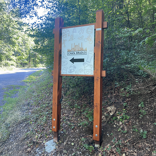 BRADLO - navigačná pútacia tabula