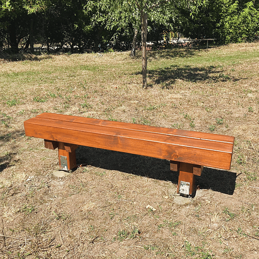 Drevené masívne lavičky